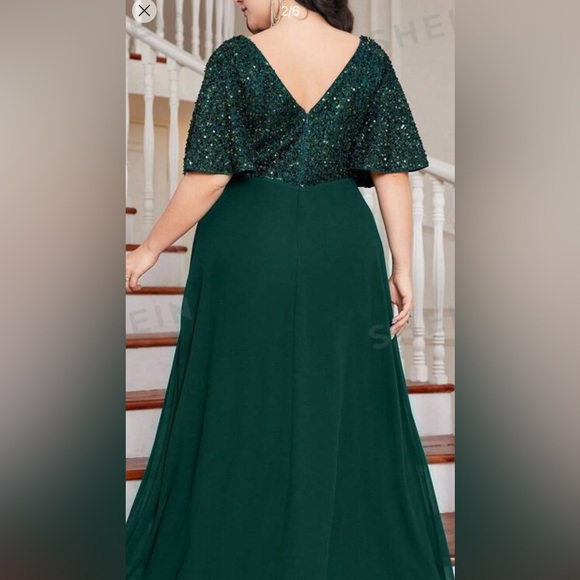 Formal Emerald Green Dress - Picture 2 of 2